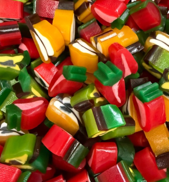 Fruit Attack – Pealable Pick n Mix Sweets